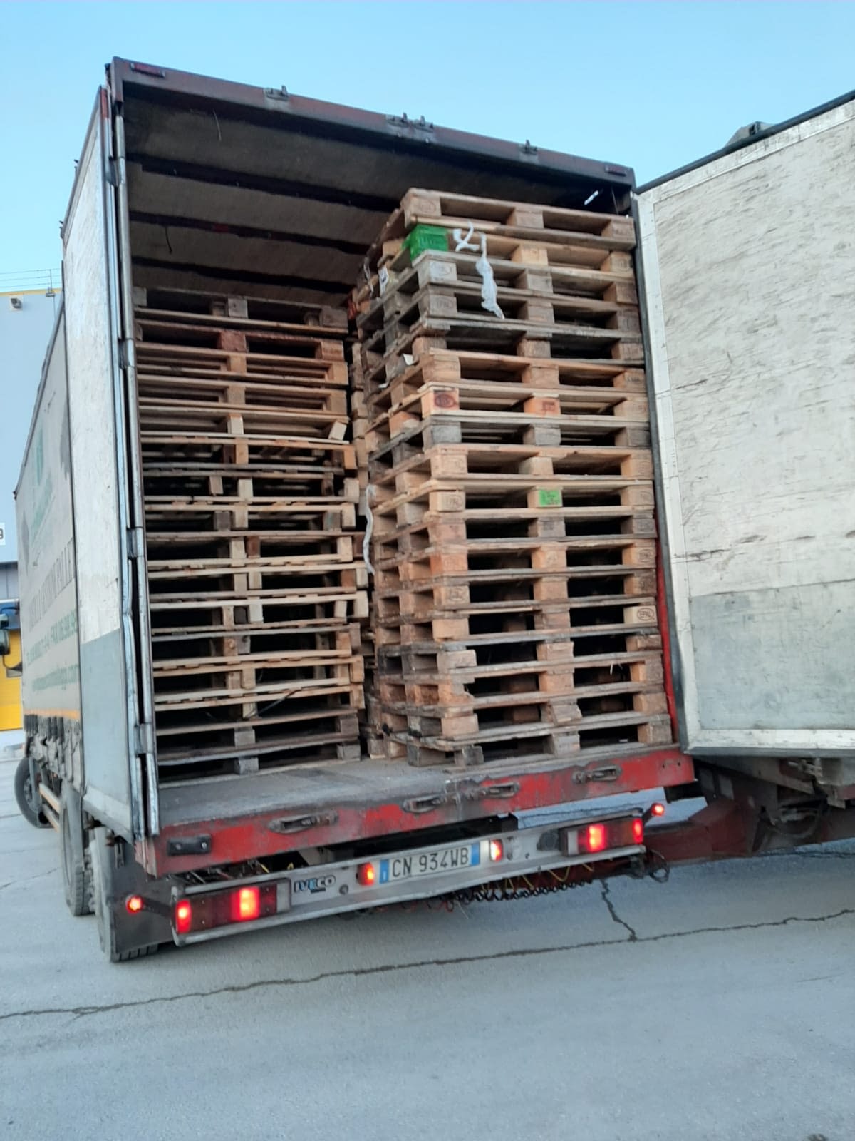 gamma completa di pallets nuovi ed usati in tutte le